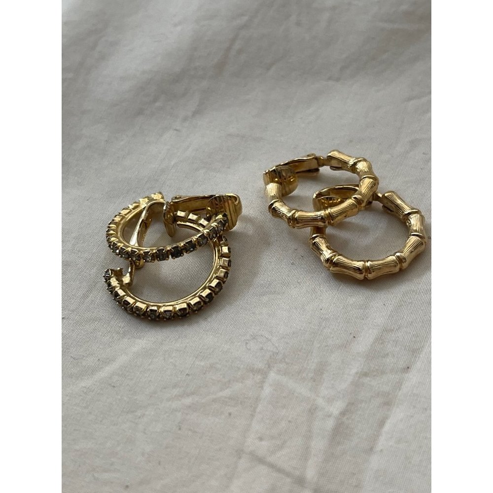 Vintage Gold Tone Rhinestone Lined & Gold Tone Ribbed Sectioned Clip-on Earrings